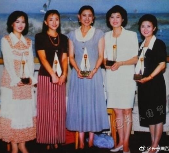 赵雅芝和倪萍谁年龄大_倪萍年龄_倪萍年龄今年多少岁