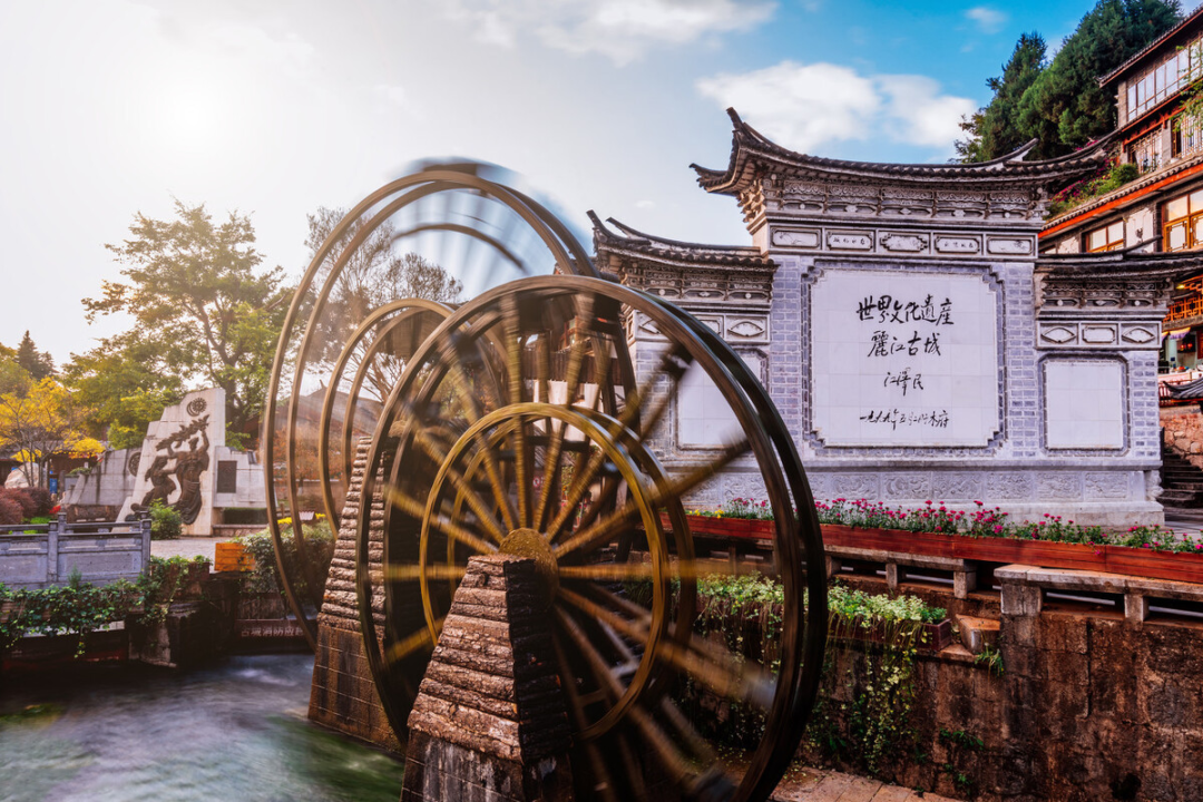 去韶山旅游有几个景点_云南旅游必去的景点_去南宁旅游一般都是那些景点