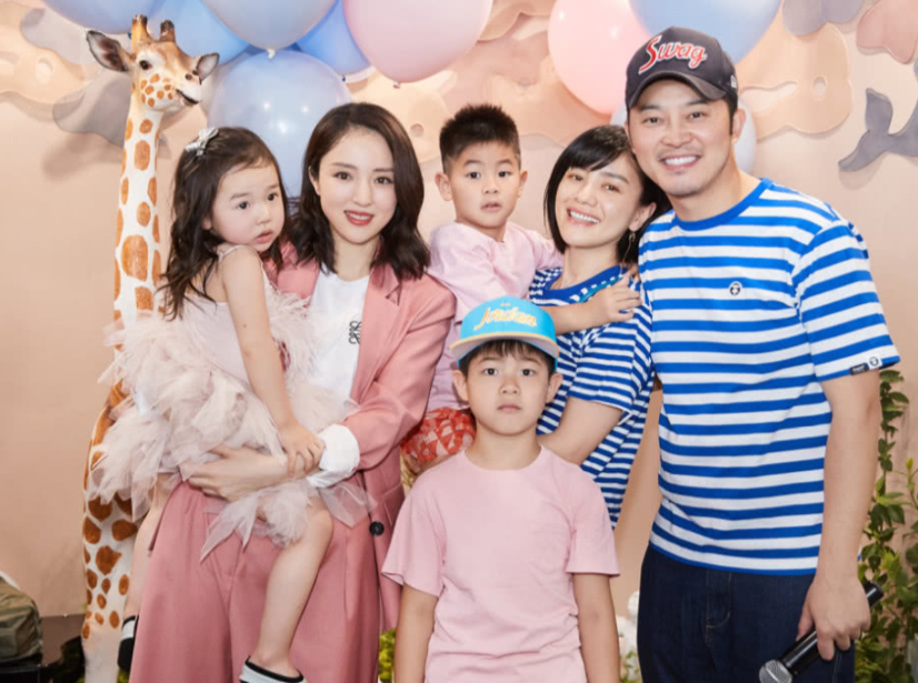 李小璐父母是谁_李小璐父母_李小璐女儿不像父母