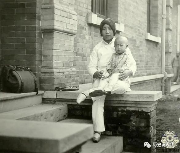 民国军阀姨太太罕见老照片：长相漂亮，图九是张宗昌外籍姨太太