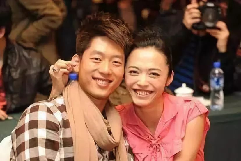 凌潇肃唐一菲_凌潇肃 唐一菲_唐一菲凌潇肃全家照片