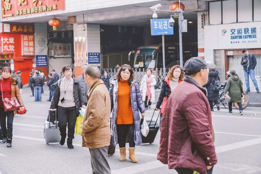 菜园坝汽车站_重庆菜园坝汽车站到绵阳汽车时刻表_请问重庆菜园坝汽车站到三台卢溪的时刻表