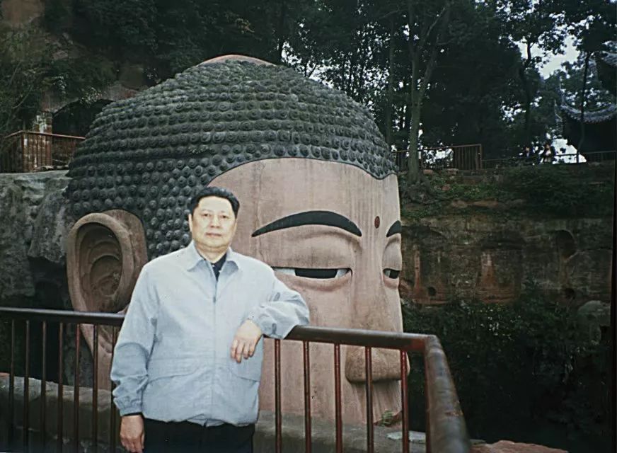 乐山大佛资料_乐山坐船看大佛多少钱_乐山坐船看大佛