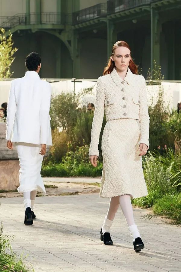 香奈儿介绍_香奈儿介绍ppt_香奈儿彩妆介绍