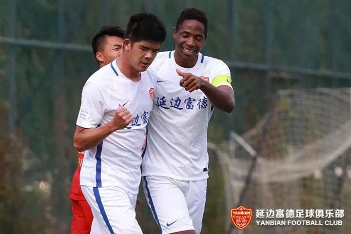 梅西梅开二度_10u梅西和14w梅西_墙角数枝梅 凌寒独自开