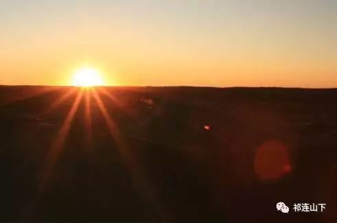 大漠孤烟直——西部铁路人的歌