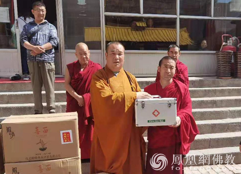 西宁 去 塔尔寺_塔尔寺_青海湖塔尔寺