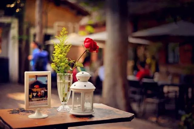 上海街头酒吧_上海酒吧一条街_上海酒吧街在哪儿