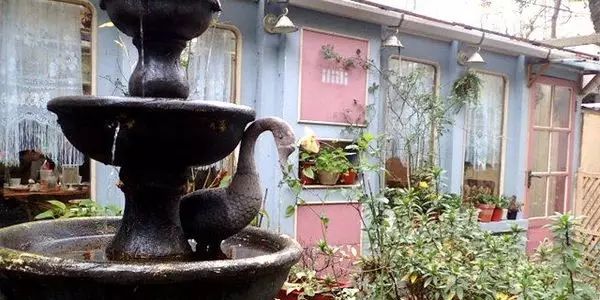 上海酒吧一条街_上海酒吧街在哪儿_上海街头酒吧