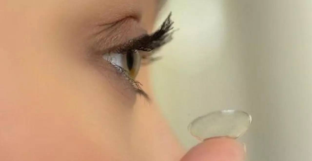 卫康隐形眼镜_卫康隐形为什么很便宜_隐形透视扑克眼镜