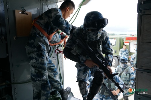 电影突击部队下载 陆军空中突击力量崭露锋芒