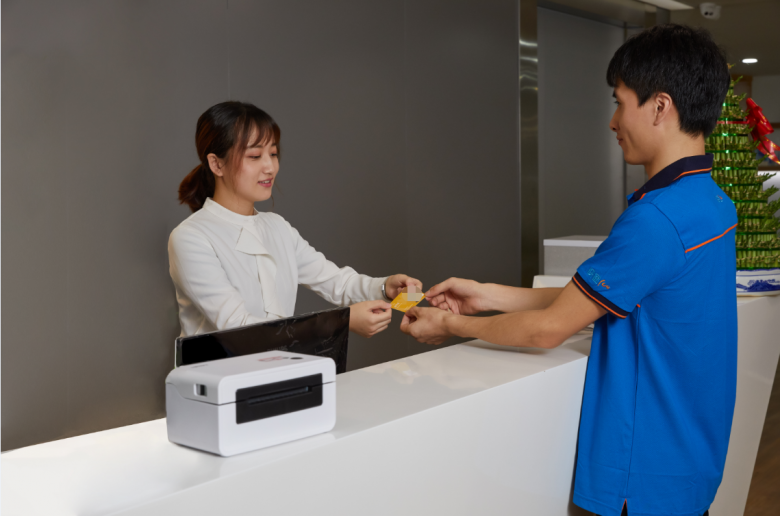 韵达人工客服 【官宣】韵达开战618：网格仓、场地码、驿站码、客户管家…