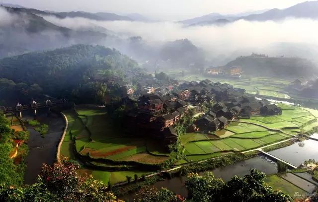 柳州音乐喷泉_柳州音乐喷泉介绍_柳州喷泉音乐曲目