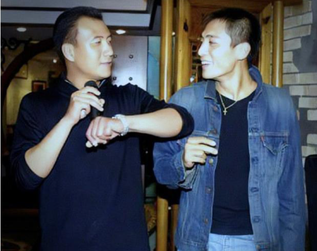 胡军刘烨_刘烨胡军是真的吗_刘烨胡军蓝宇名场面图片