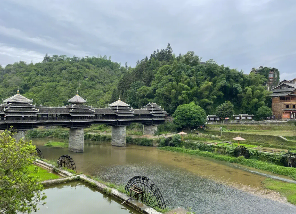 柳州音乐喷泉_柳州音乐喷泉介绍_柳州喷泉音乐曲目