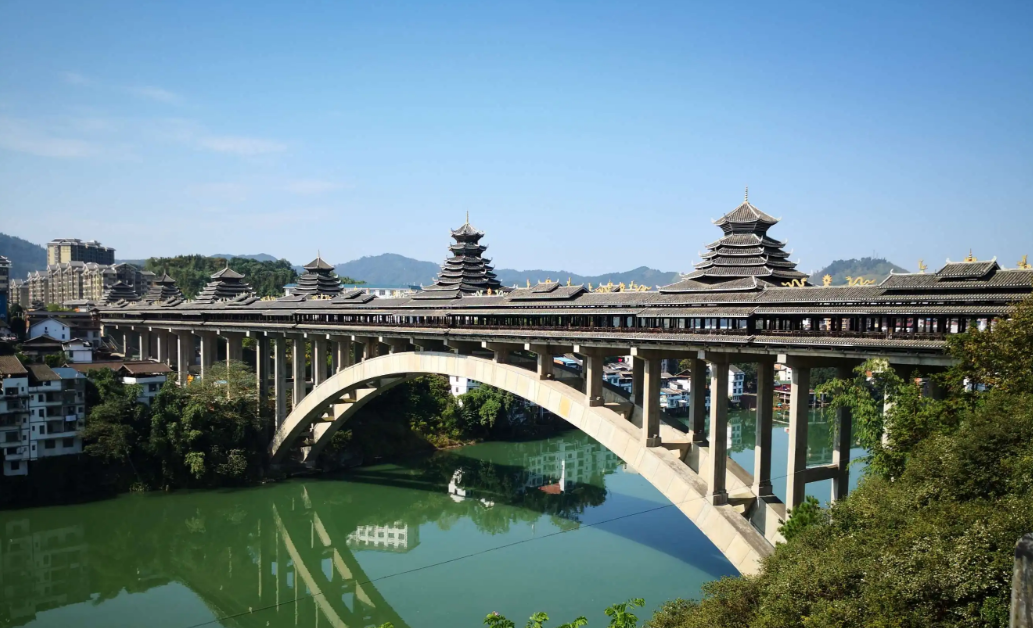 柳州音乐喷泉介绍_柳州喷泉音乐曲目_柳州音乐喷泉