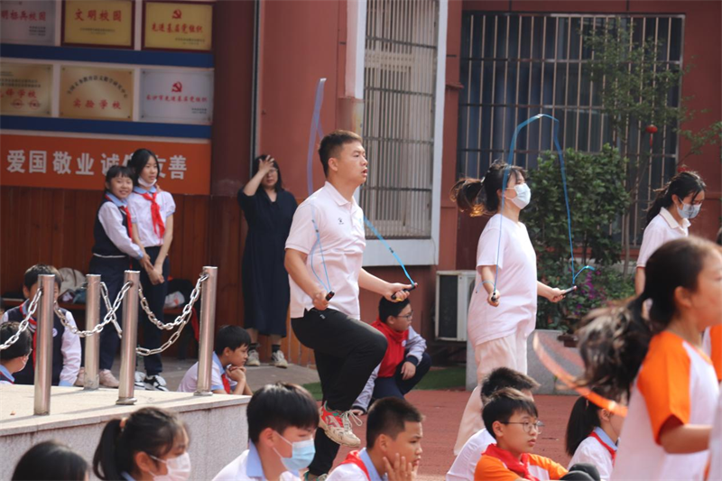 长塘里小学_长塘里小学张莉_长塘里小学校徽