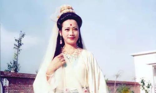 演员甘露_甘露演员结婚了吗_甘露演员个人资料简介