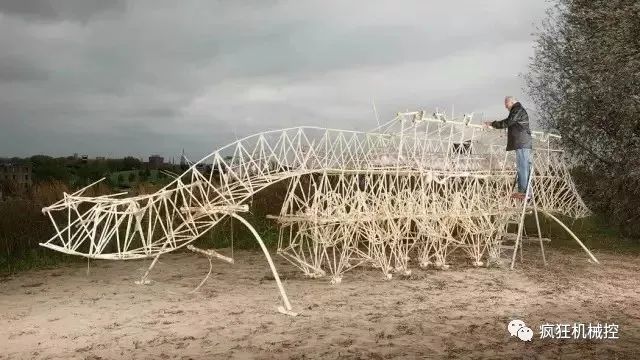 怪兽机械表_机械怪兽_怪兽机械手表超薄