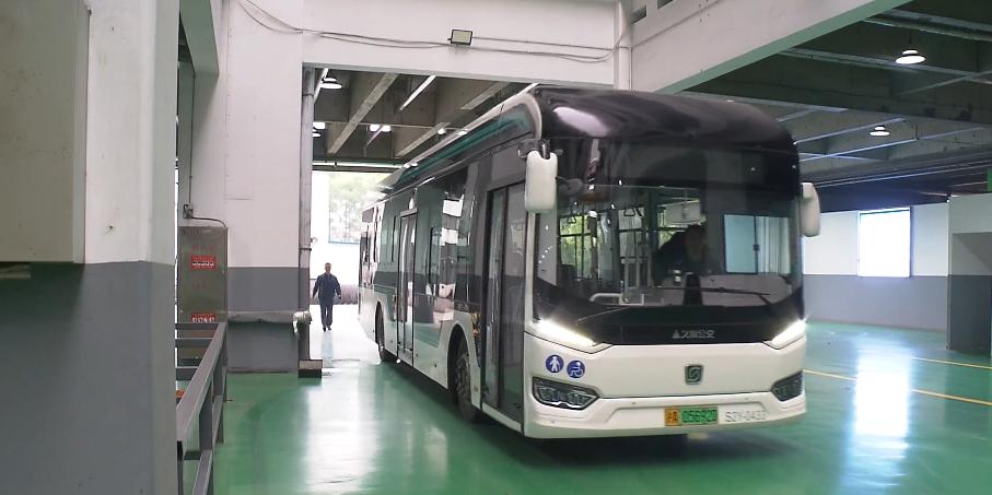 成都公交增开假日专线 去锦城公园、清水河公园更方便了