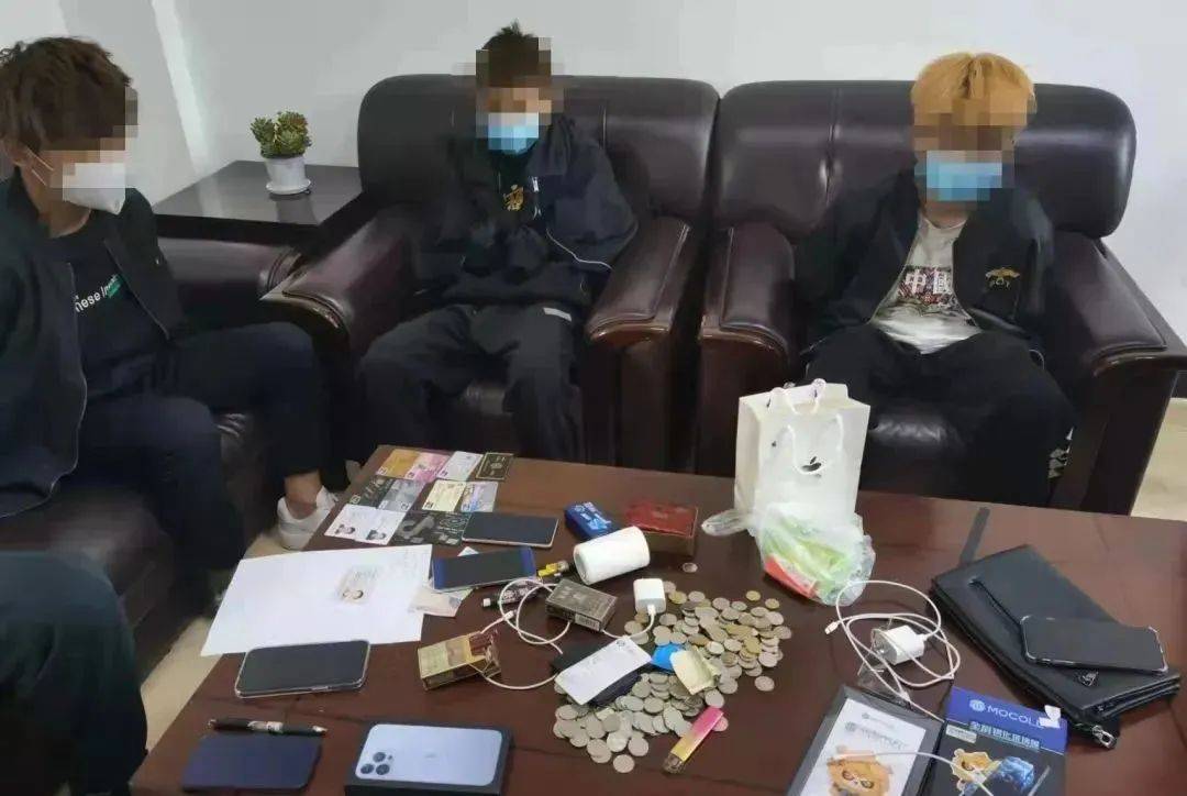 证身份证号_身份证号爆破证查询_身份证随机