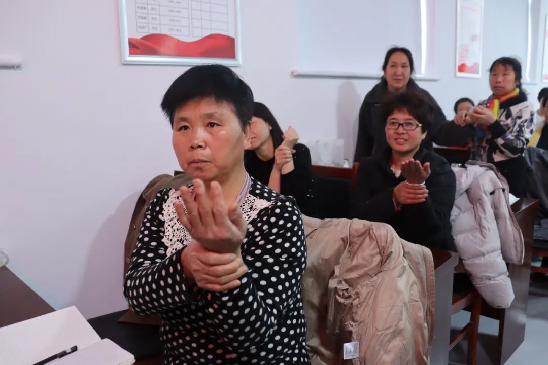 https：//www.nmpa.gov.cn/ https：//www.nmpa.gov.cn/ 【乡镇和部门工作动态】多方联动 共筑养老服务新未来—献县养老护理员培训